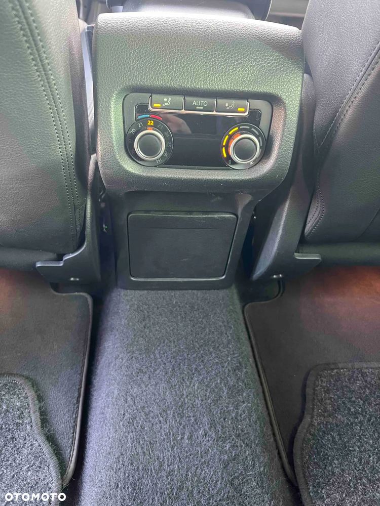 Volkswagen Sharan 2.0 TDI Highline DSG - 18