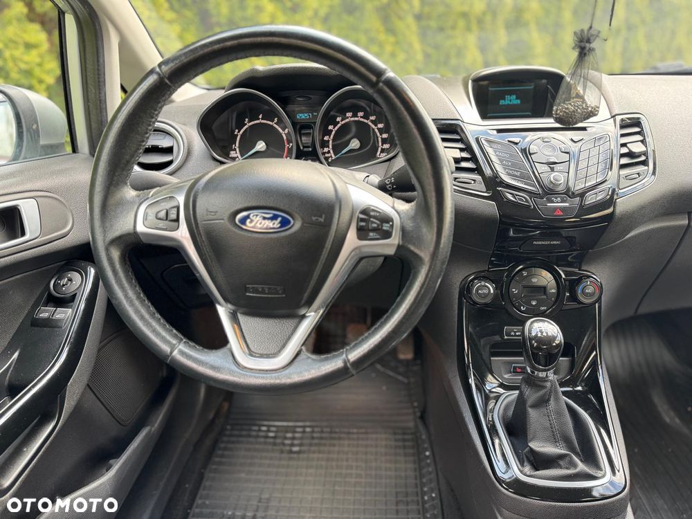 Ford Fiesta 1.0 EcoBoost STart-Stop Titanium - 16