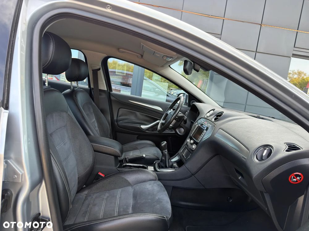 Ford Mondeo 2.0 Titanium X - 30