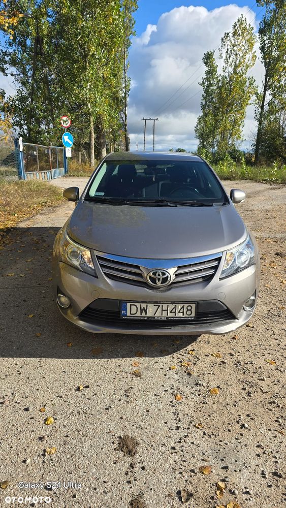 Toyota Avensis - 5