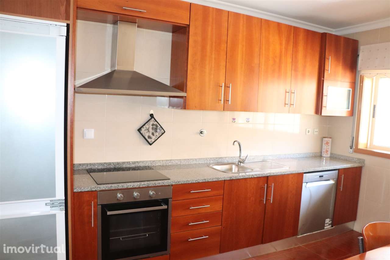 Moradia Geminada T3 Venda em Caldas de Vizela (São Miguel e São João), - Grande imagem: 2/34