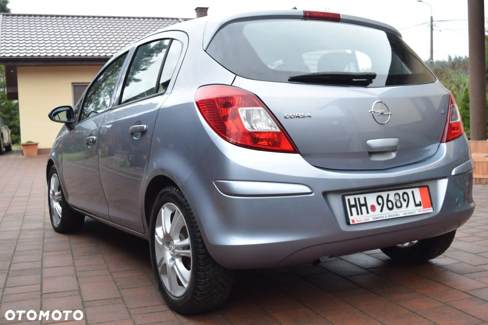 Opel Corsa 1.2 16V Navi - 9