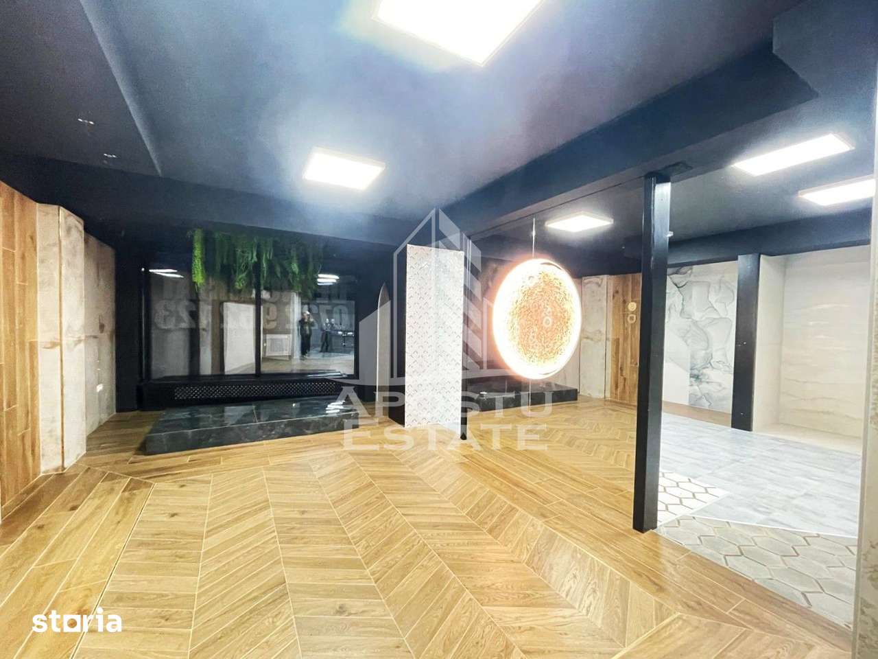 Inchiriem spartiu comercial modern , zona centrala Banu Maracine - Imagine principală: 3/20