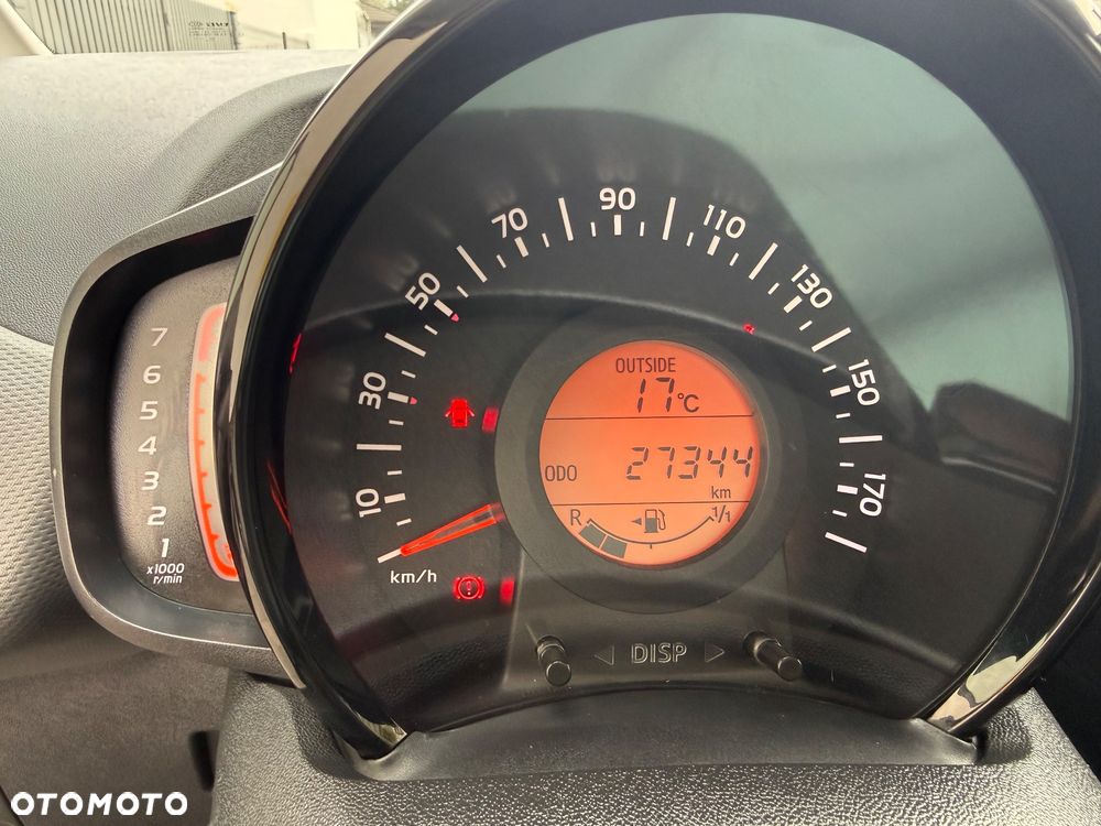 Peugeot 108 VTI 72 Top Allure - 7