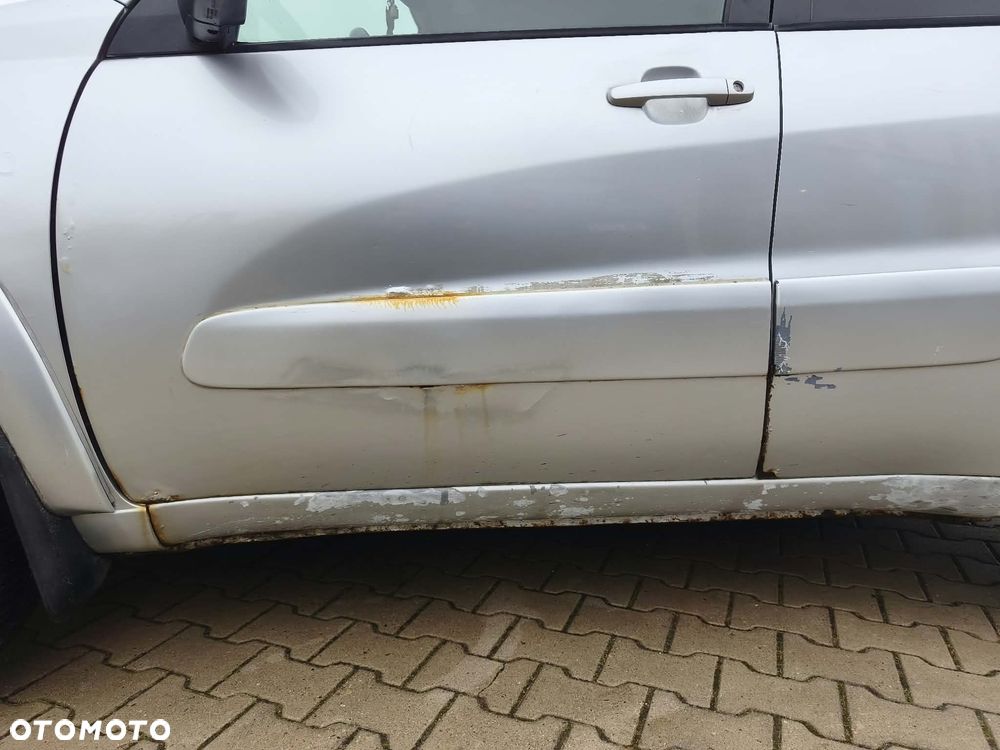 Toyota Rav4 2004 photo 5