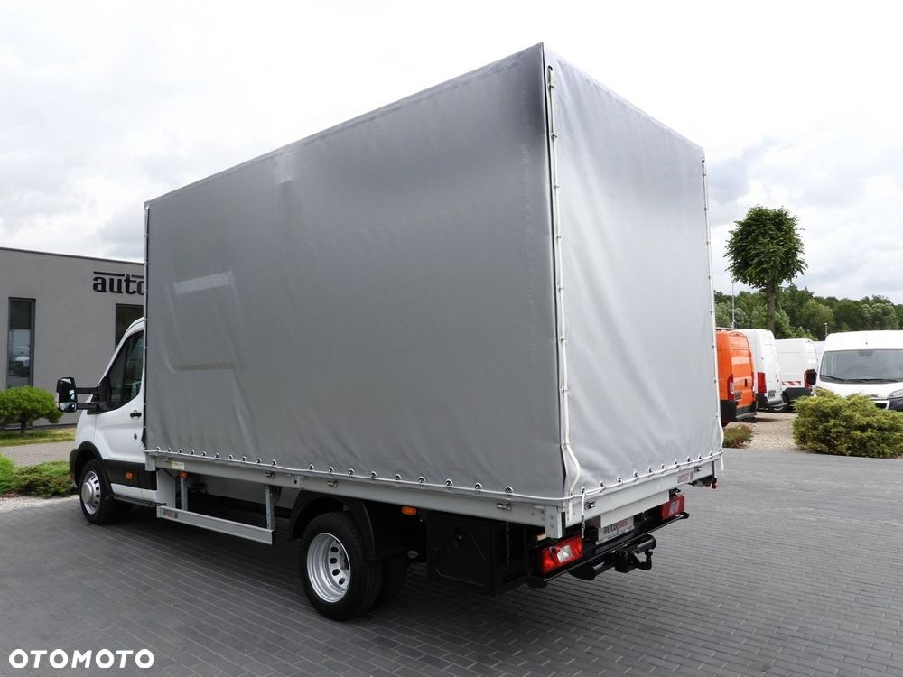 Ford TRANSIT  PLANDEKA 8 PALET TEMPOMAT LEDY BLIŹNIACZE KOŁA KLIMATYZACJA  130KM - 11