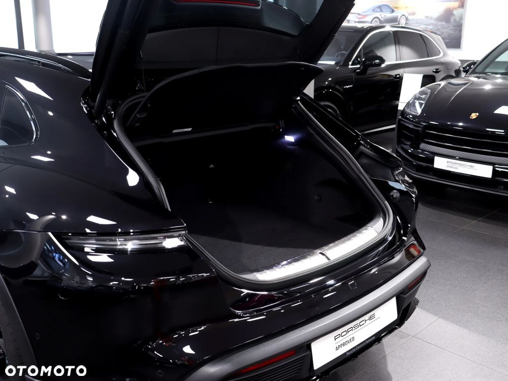 Porsche Taycan 105kWh 4 Performance Plus - 37