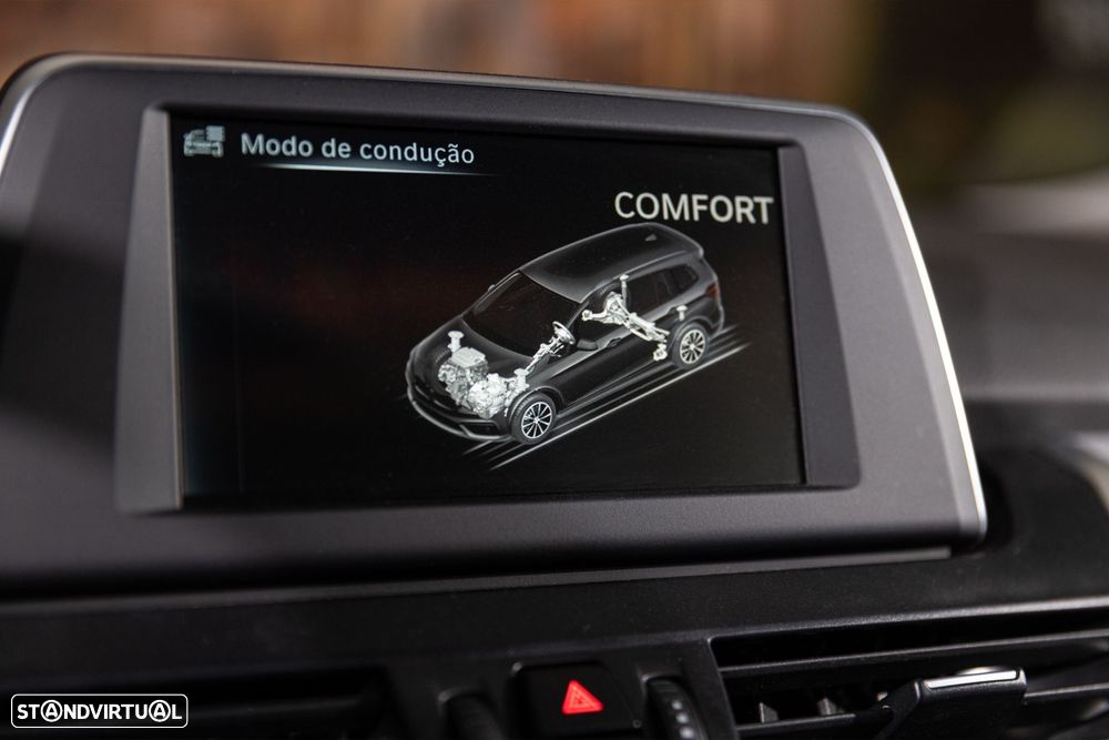 BMW 216 Gran Tourer i 7L Line Luxury - 17