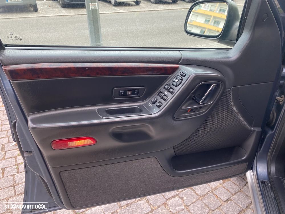 Jeep Grand Cherokee 2.7 CRD Limited - 25