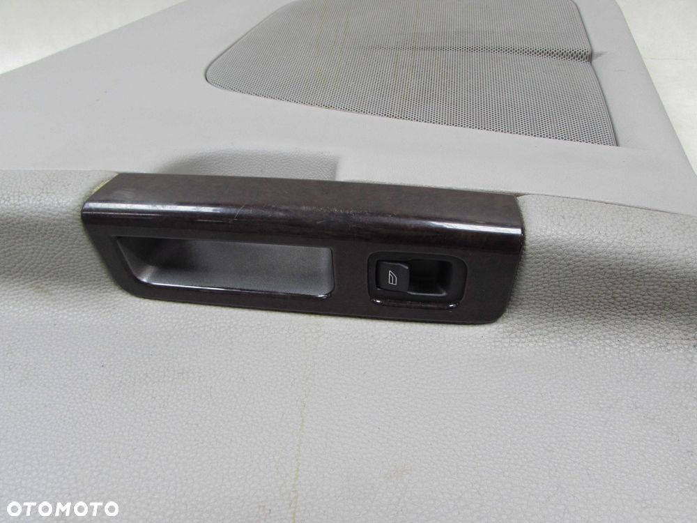 VOLVO V50 04-12 TAPICERKA BOCZEK DRZWI TYL PRAWY SKORA JASNA 39983273 - 7