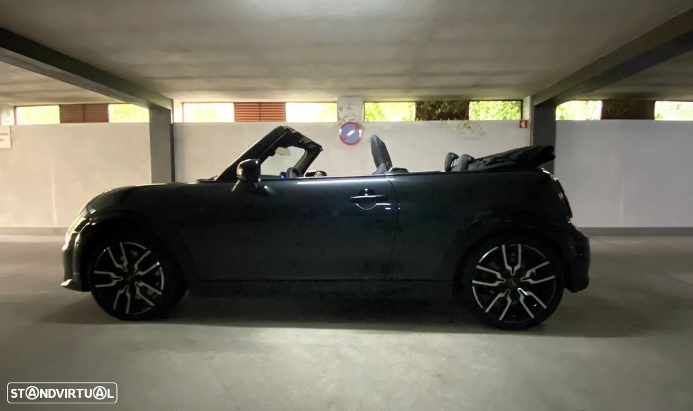 MINI Cabrio Cooper C JCW - 35