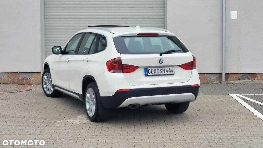 BMW X1 xDrive18d xLine - 9