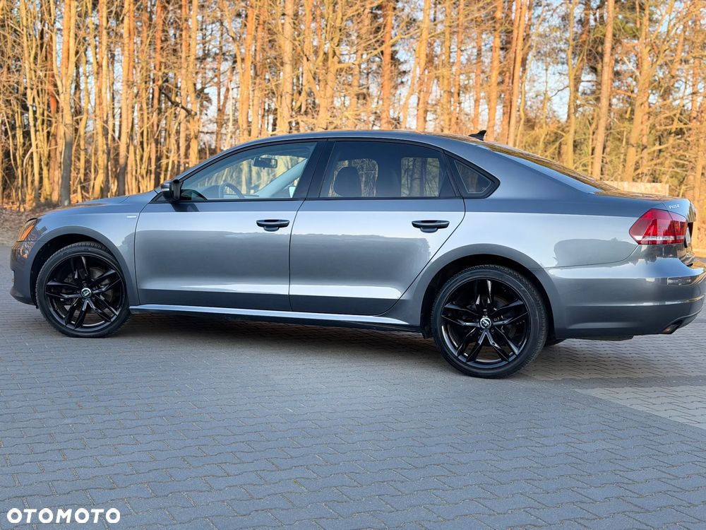 Volkswagen Passat - 16