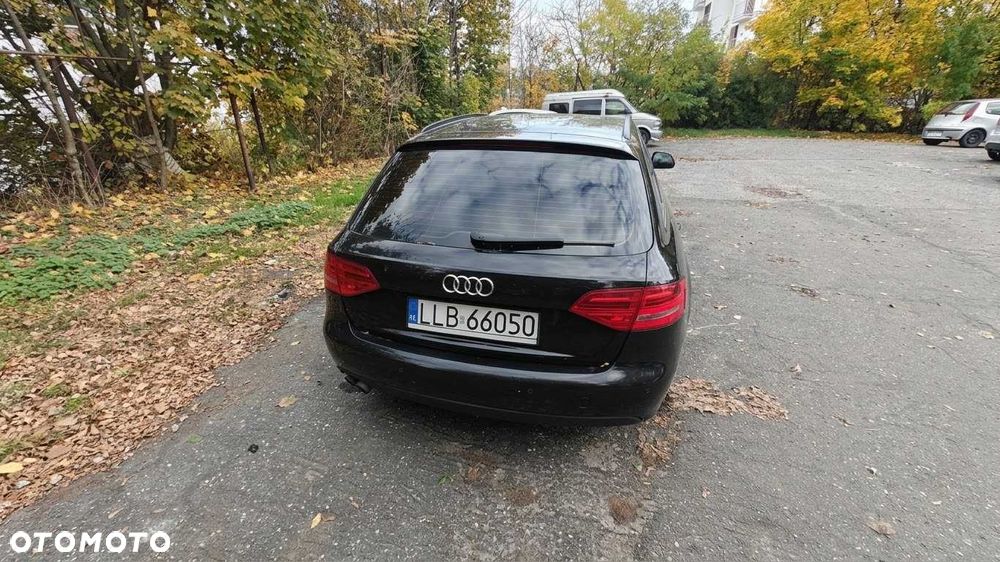 Audi A4 Avant - 4