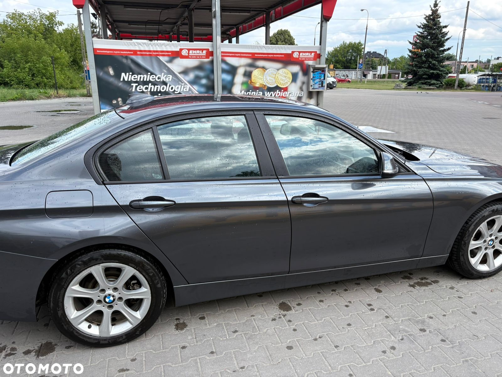 BMW Seria 3 320i - 4