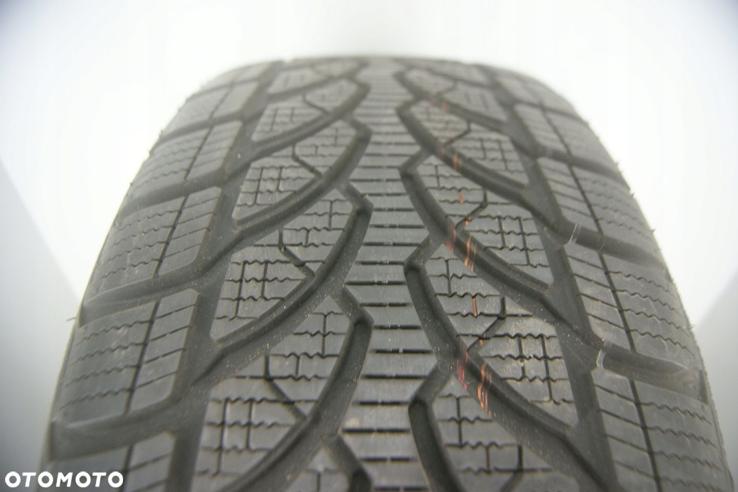 2x 205/60R16 opony zimowe Bridgestone Blizzak LM-32 D66952 - 3