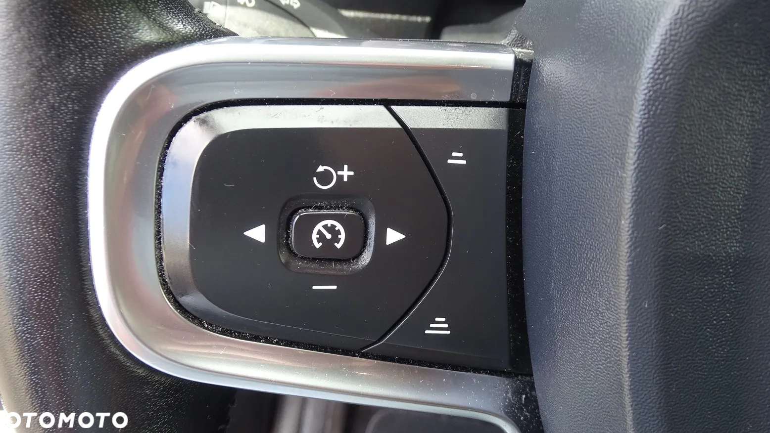 Volvo XC 40 D3 SCR Inscription - 16