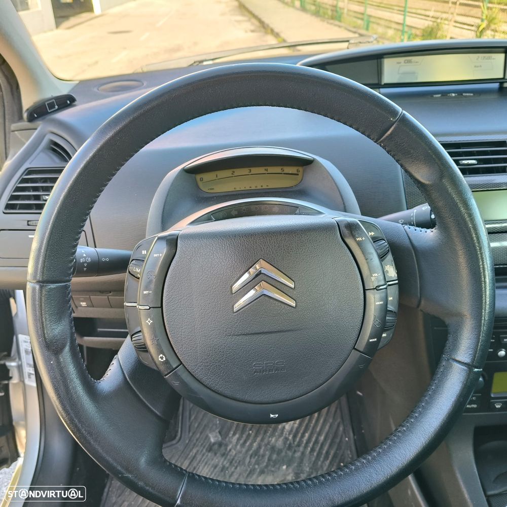 Citroën C4 1.6 HDi VTR Pack - 2