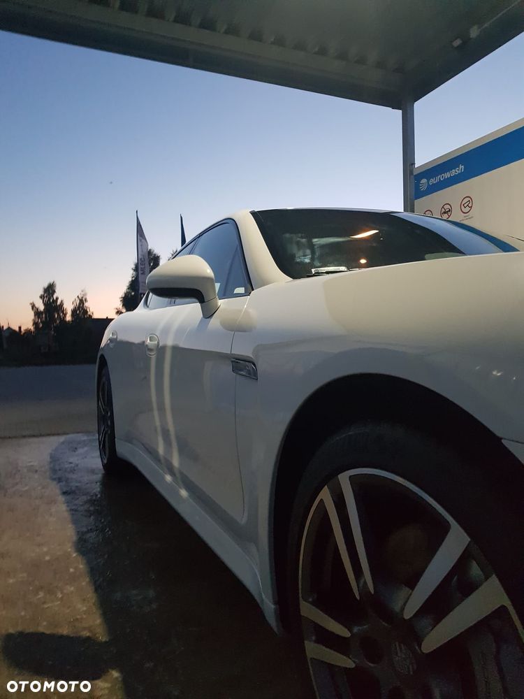 Porsche Panamera 4S - 38