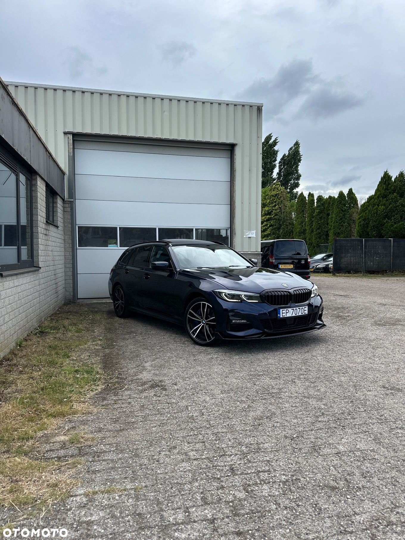BMW Seria 3 330e Touring M Sport - 3