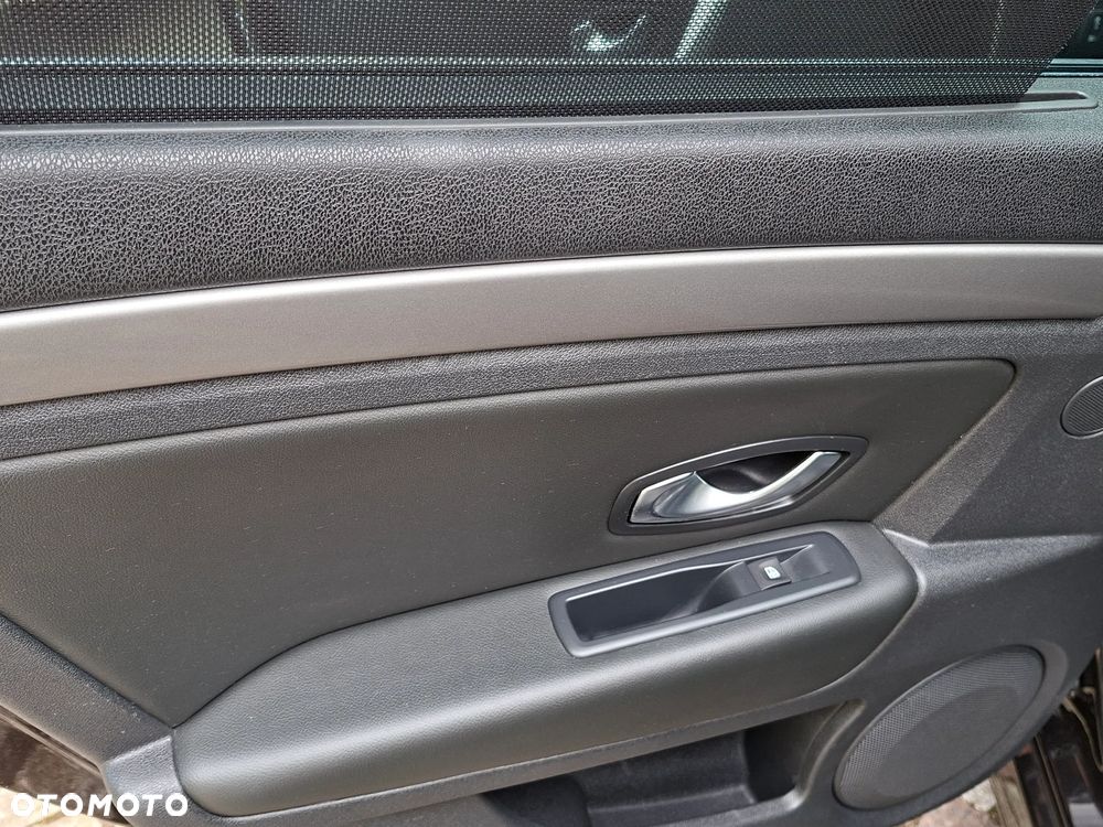 Renault Laguna 2.0 dCi Initiale - 13