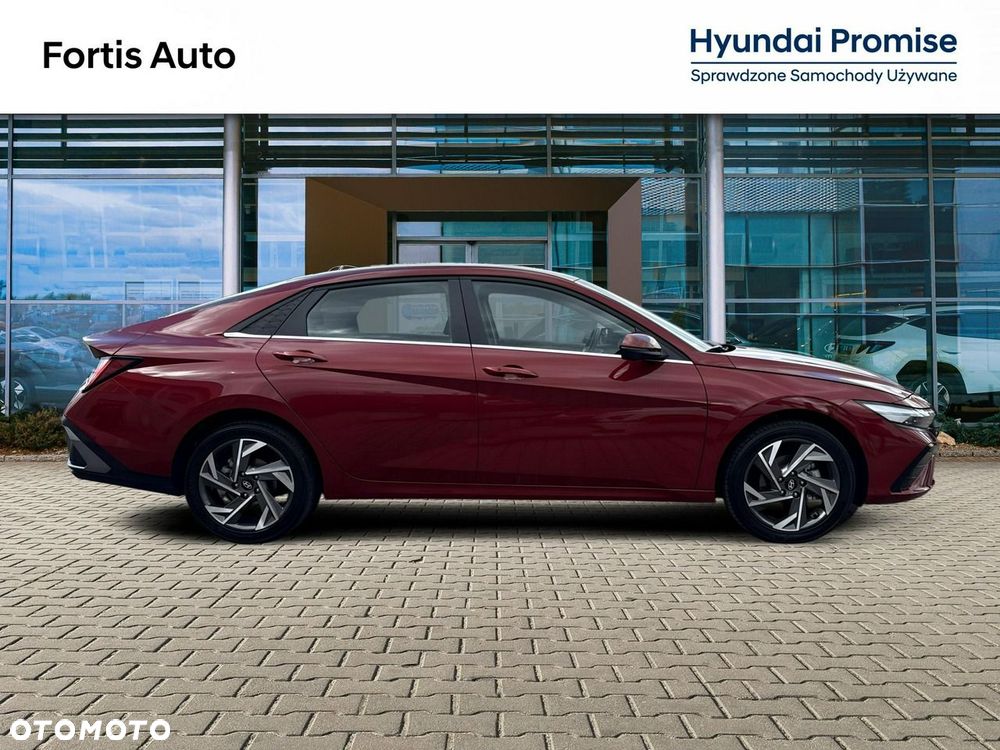 Hyundai Elantra 1.6 Executive CVT - 6