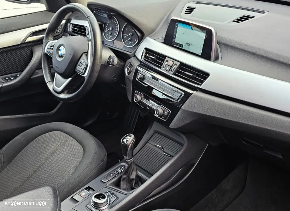 BMW X1 18 d sDrive xLine - 7