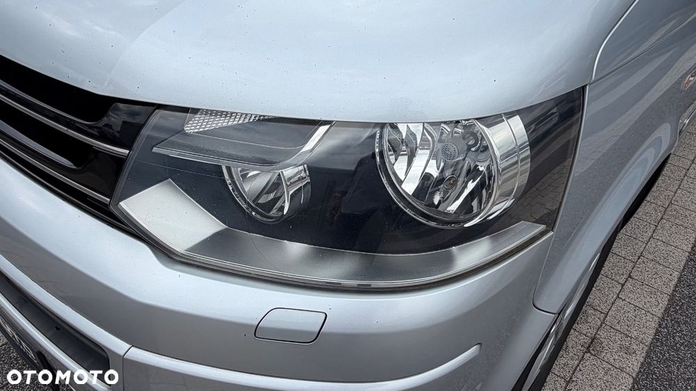 Volkswagen Caravelle - 28