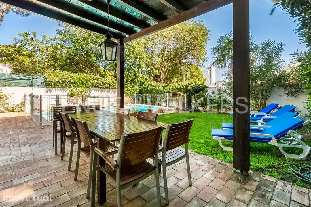 Oportunidade rara: Moradia V3 a 600m da praia - Grande imagem: 3/45