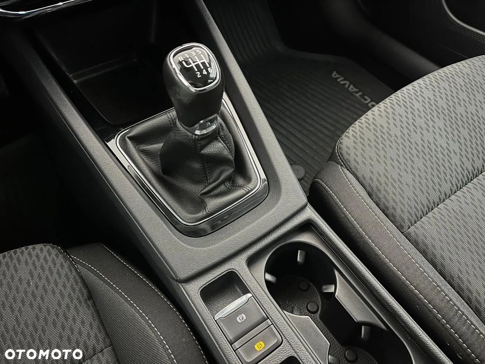 Skoda Octavia 1.5 TSI ACT Style - 31