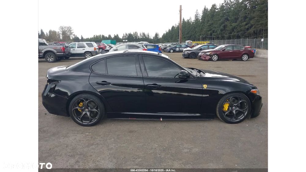 Alfa Romeo Giulia - 4