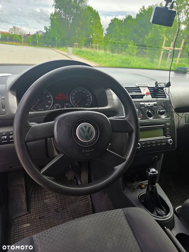 Volkswagen Touran 1.6 - 26