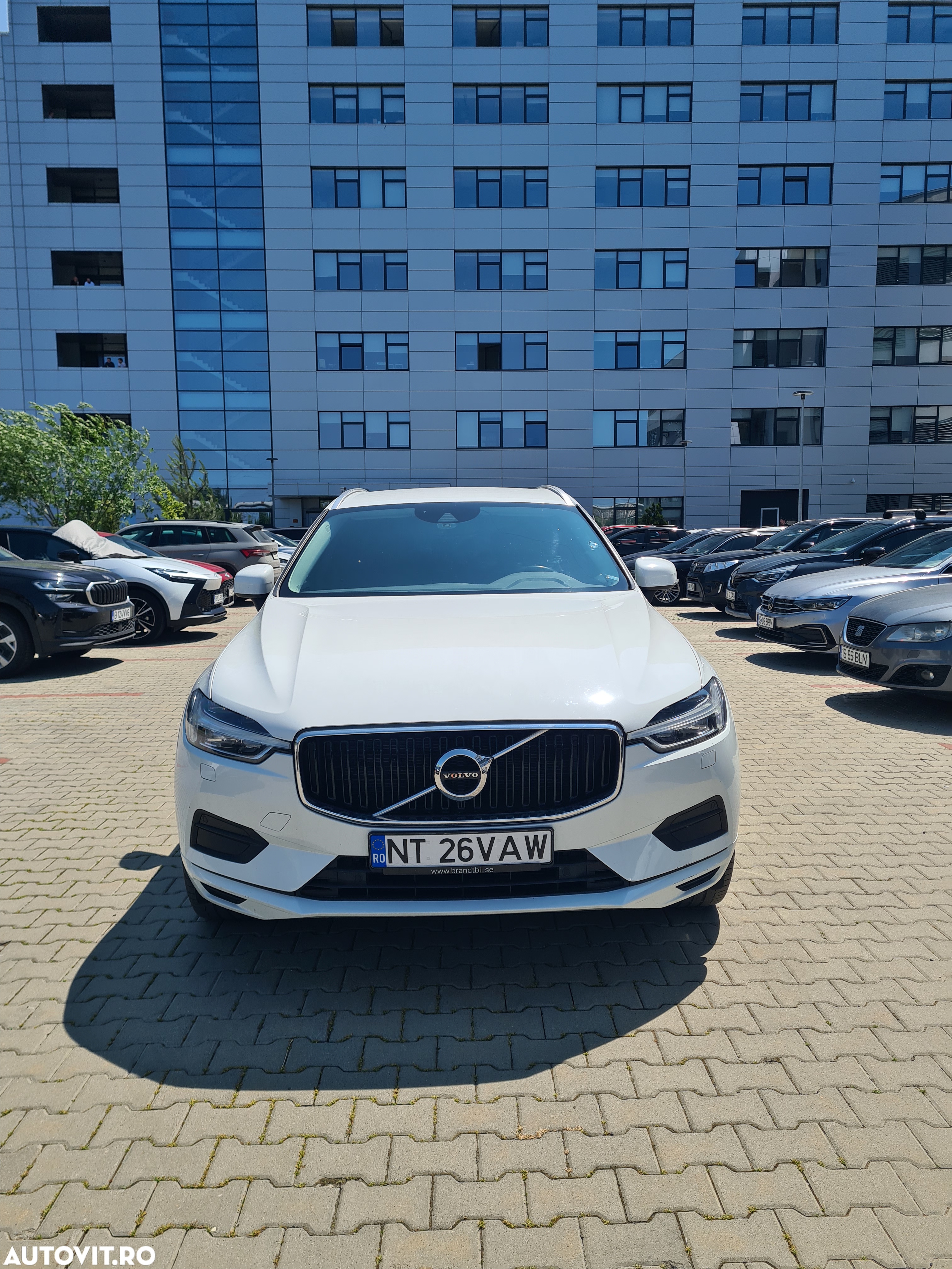 Volvo XC 60 B4 D AWD Geartronic Momentum - 18