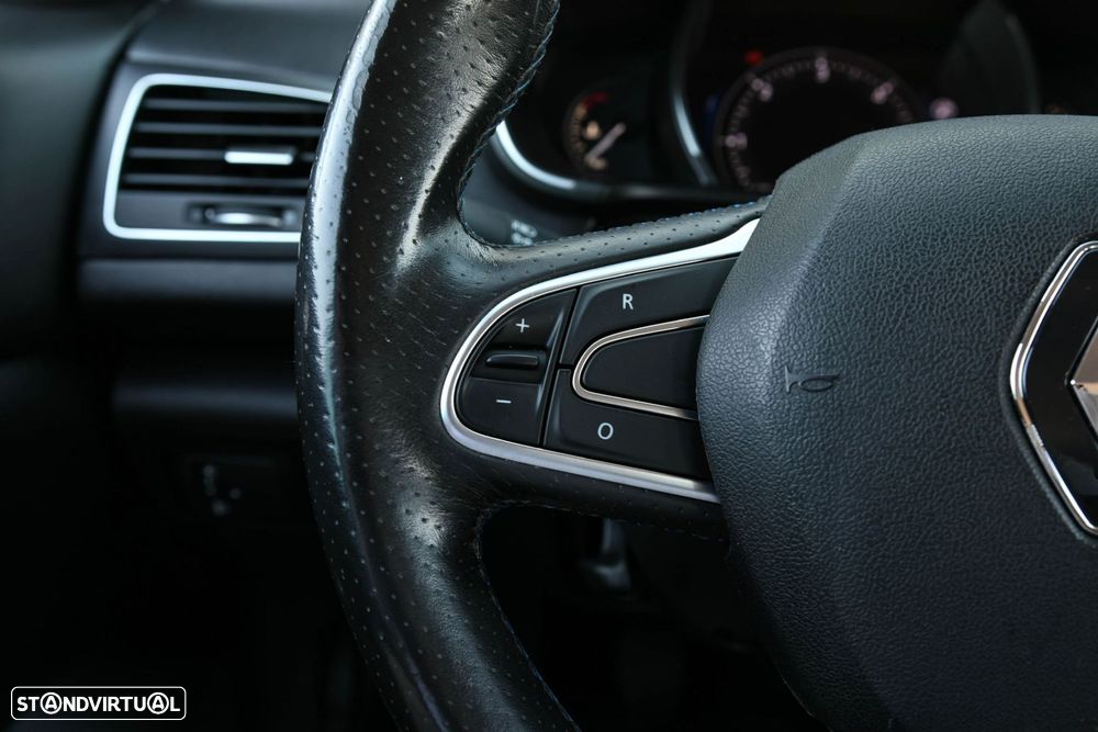 Renault Mégane — fotografia 17