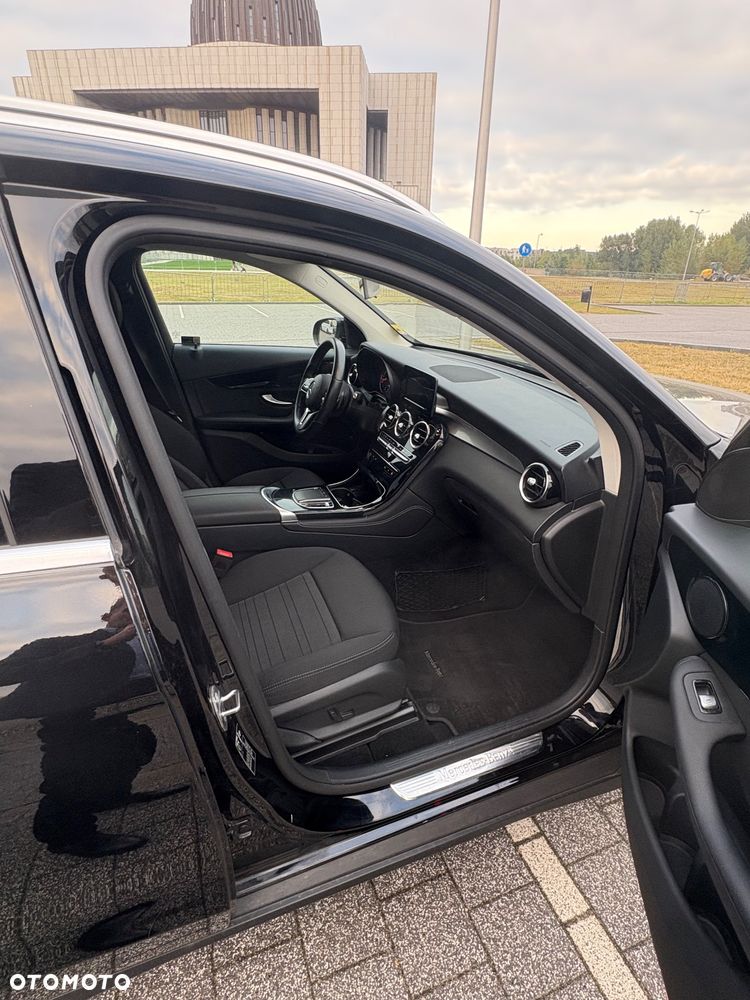 Mercedes-Benz GLC 200 - 14
