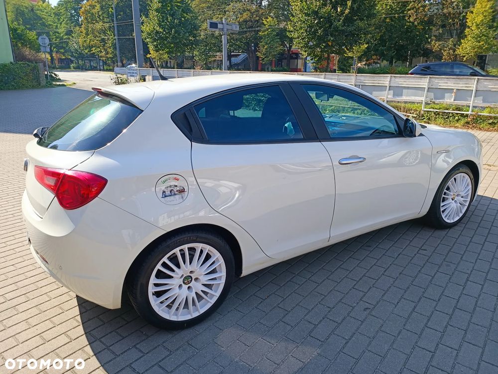 Alfa Romeo Giulietta 1.4 TB 16V Multiair - 8