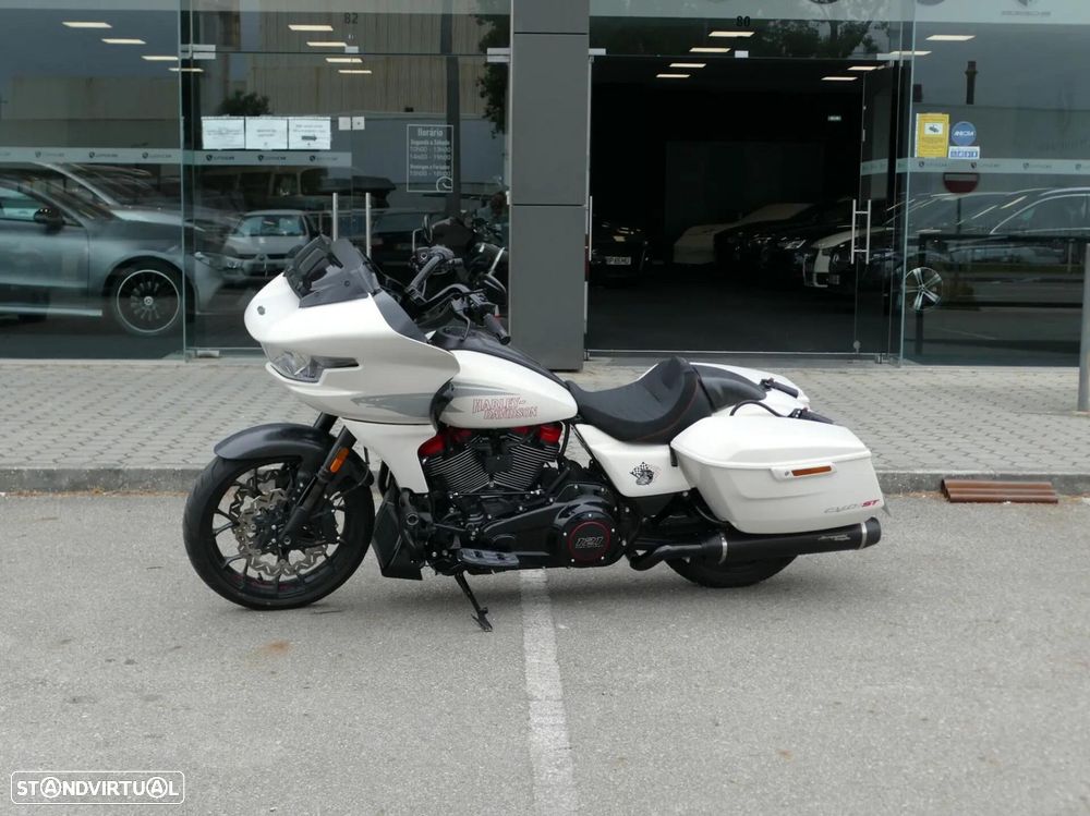 Harley-Davidson FL - 28