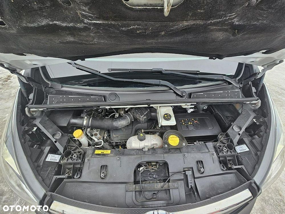Opel Vivaro - 14