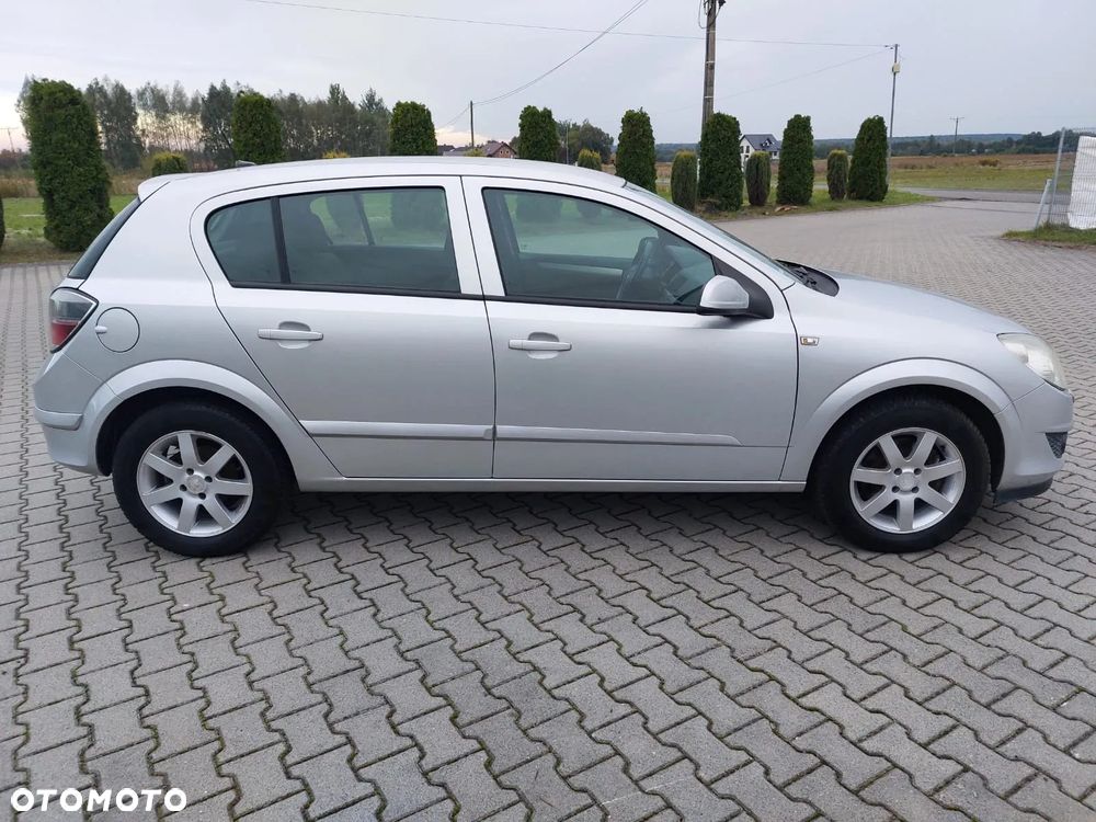 Opel Astra 1.6 Cosmo - 4