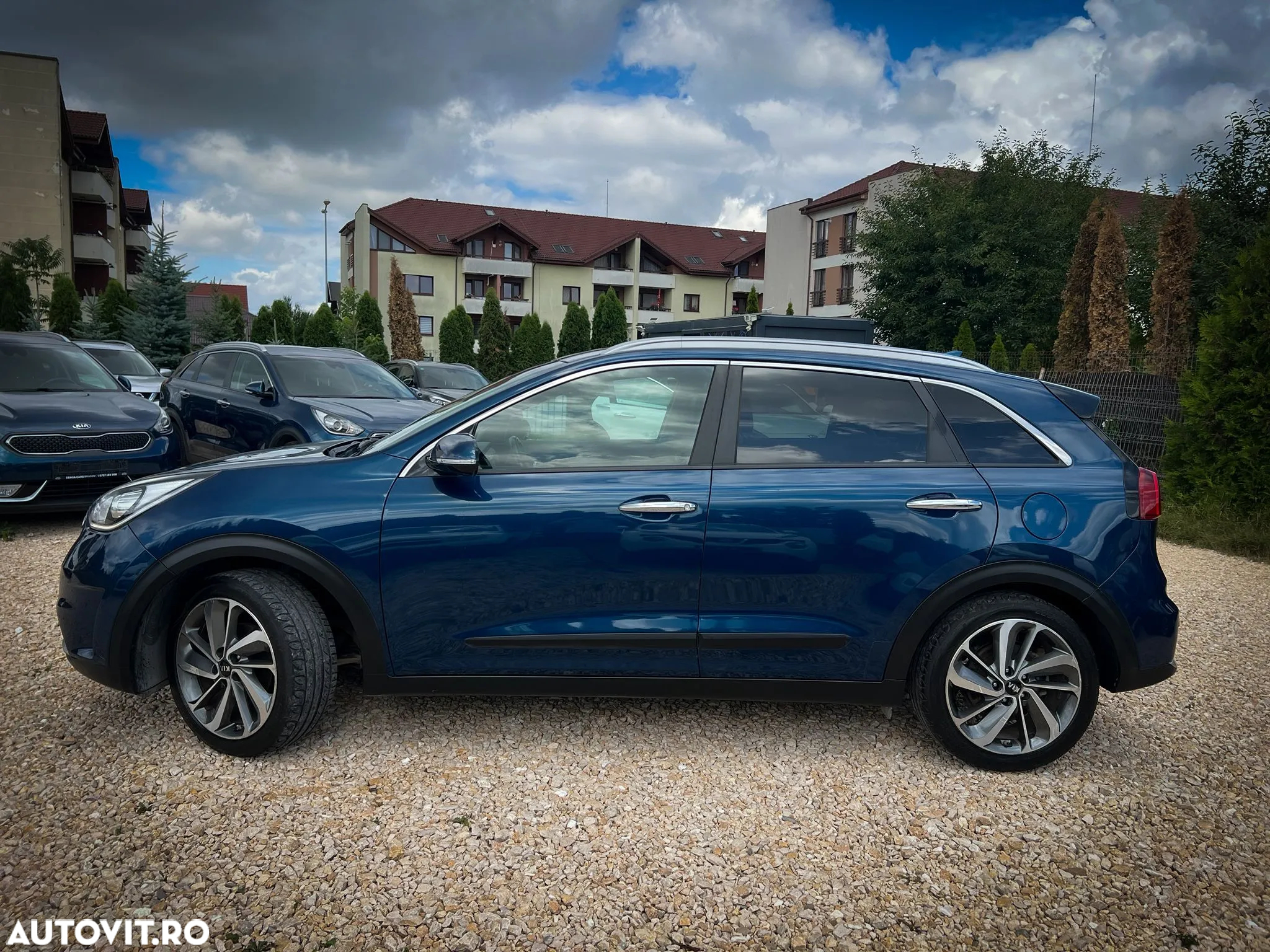 Kia Niro 1.6 GDI 2WD Aut. Edition 7 - 3