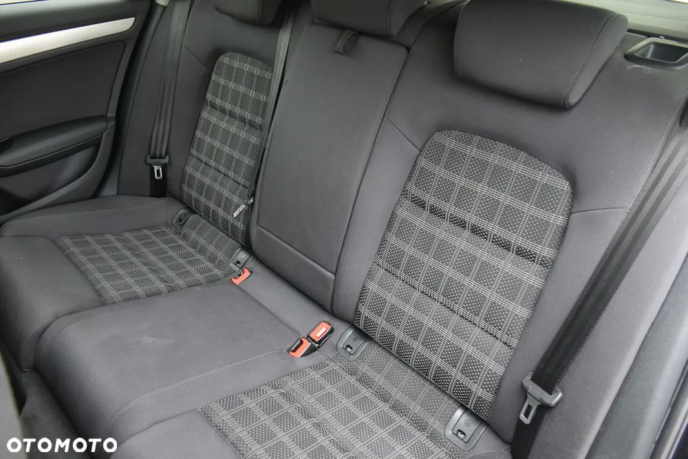 Audi A4 Avant 2.0 TDI DPF S line Sportpaket - 37
