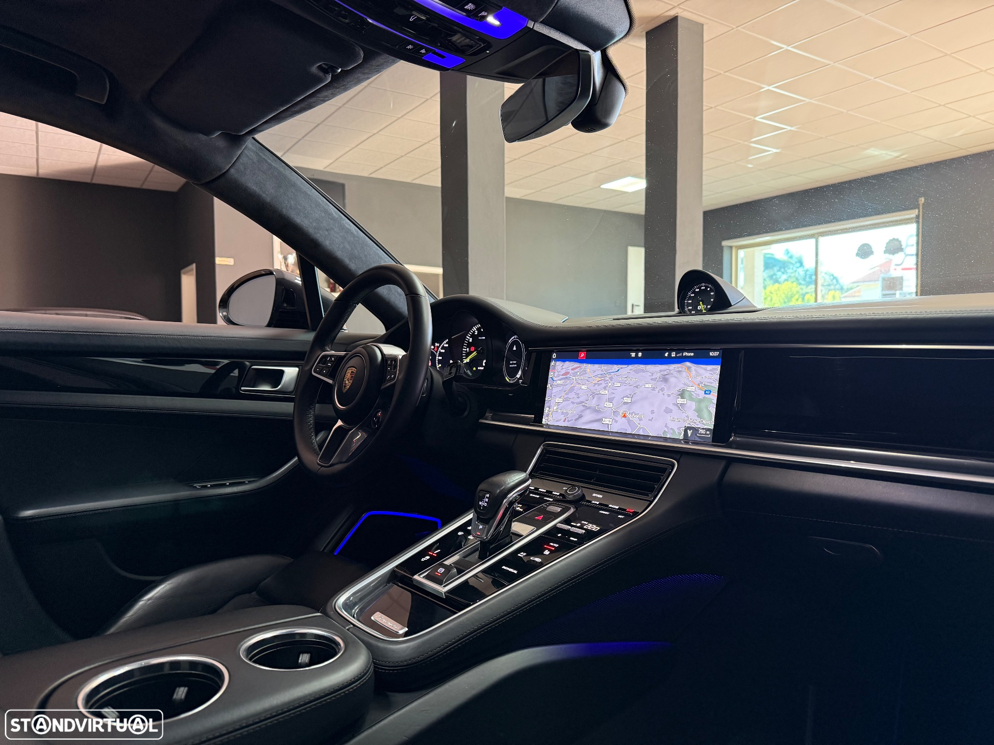 Porsche Panamera Sport Turismo 4 E-Hybrid 10 Years Edition - 18