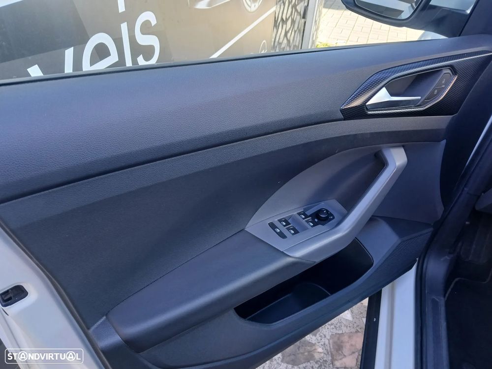 VW T-Cross 1.0 TSI Life - 23