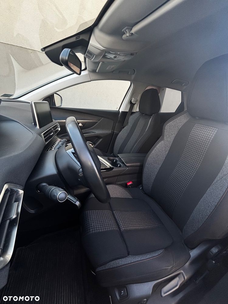 Peugeot 3008 1.2 PureTech GPF Active S&S - 15