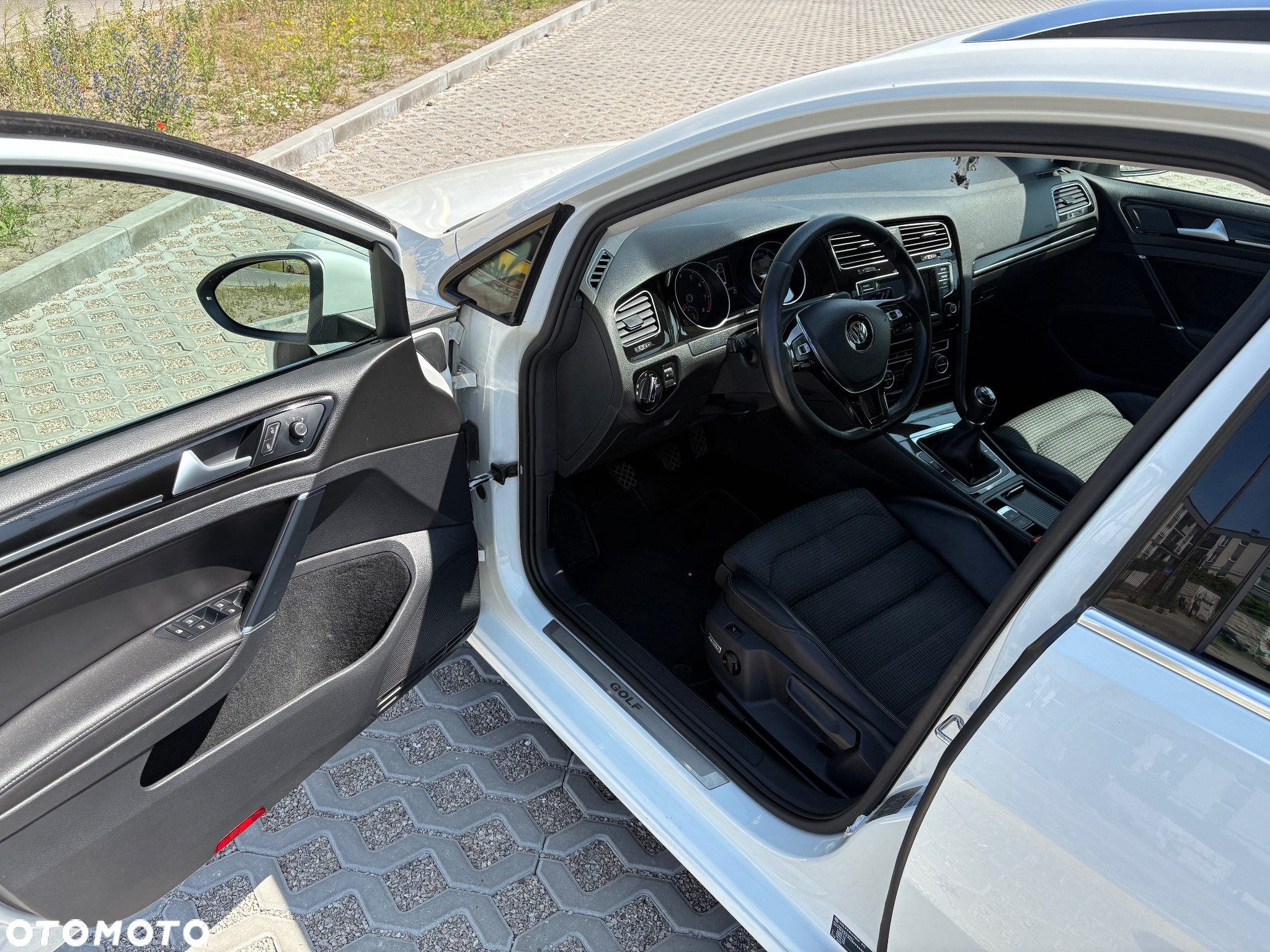 Volkswagen Golf VII 1.4 TSI BMT Highline - 13