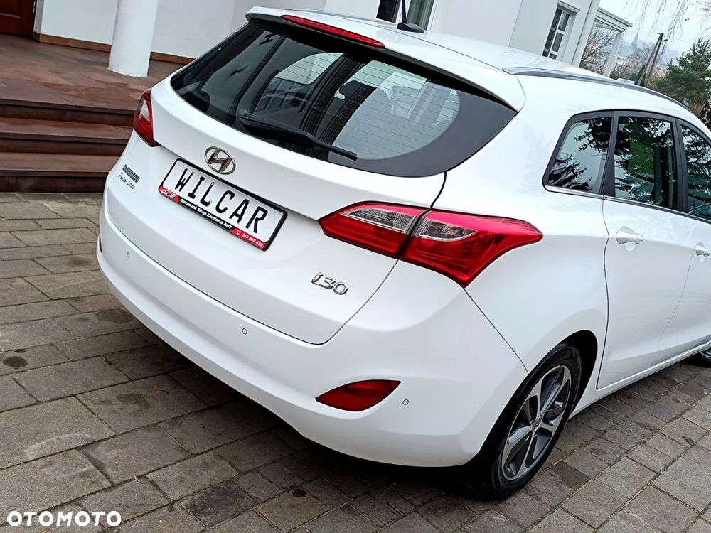 Hyundai i30 blue Kombi 1.6 GDi Style - 21
