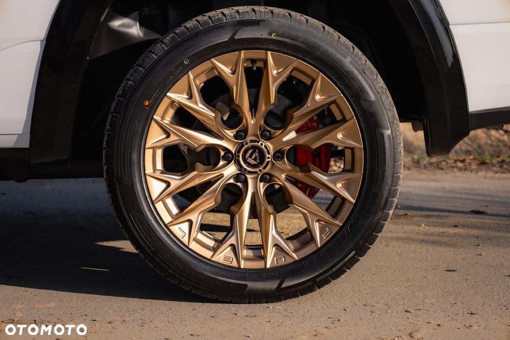 RAM 1500 Crew Cab Shortbed Bighorn - 10