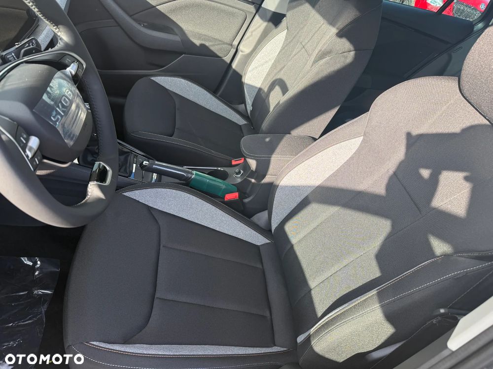 Skoda Kamiq 1.0 TSI Drive DSG - 8