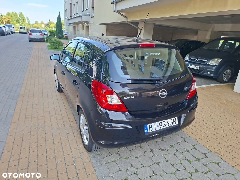 Opel Corsa 1.4 16V Edition - 13