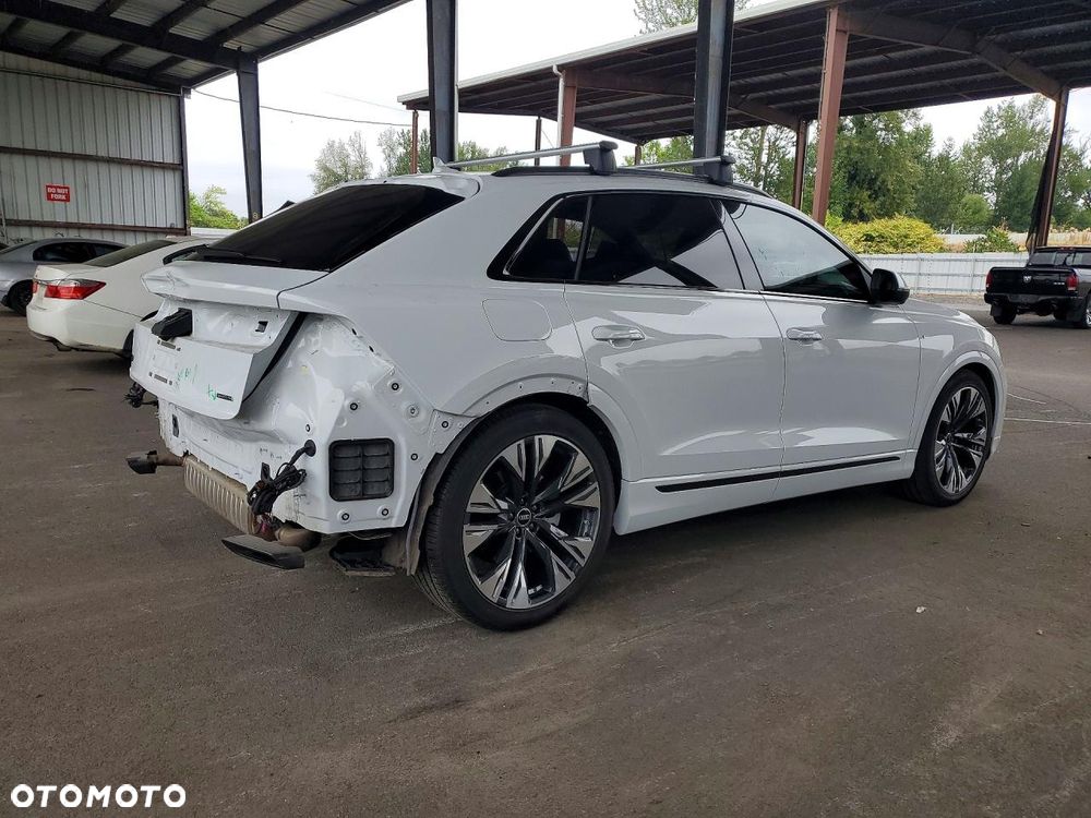 Audi Q8 55 TFSI quattro tiptronic - 4